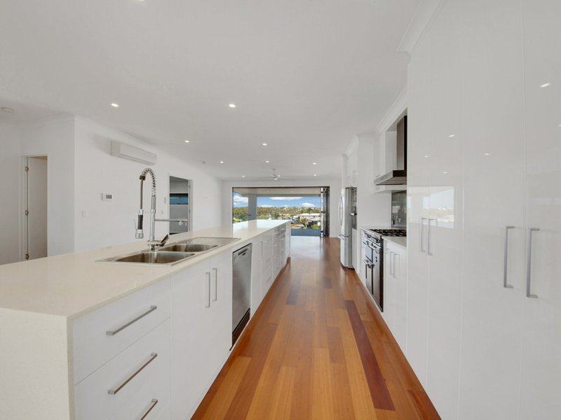 Photo - 37 Lighthouse Drive, Boyne Island QLD 4680 - Image 8