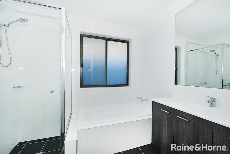 Photo - 37 Limestone Road, Box Hill NSW 2765 - Image 6