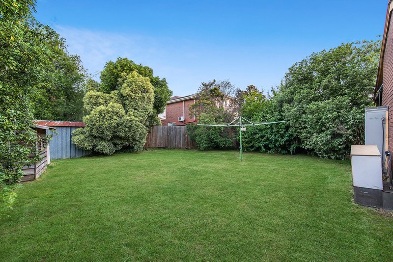 Photo - 37 Lincoln Street, Burwood East VIC 3151 - Image 10