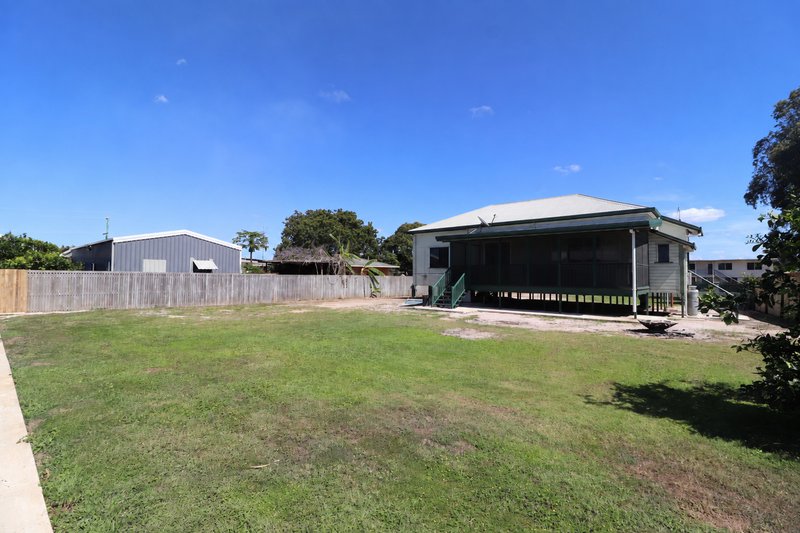 Photo - 37 Little Crescent, Ayr QLD 4807 - Image 12