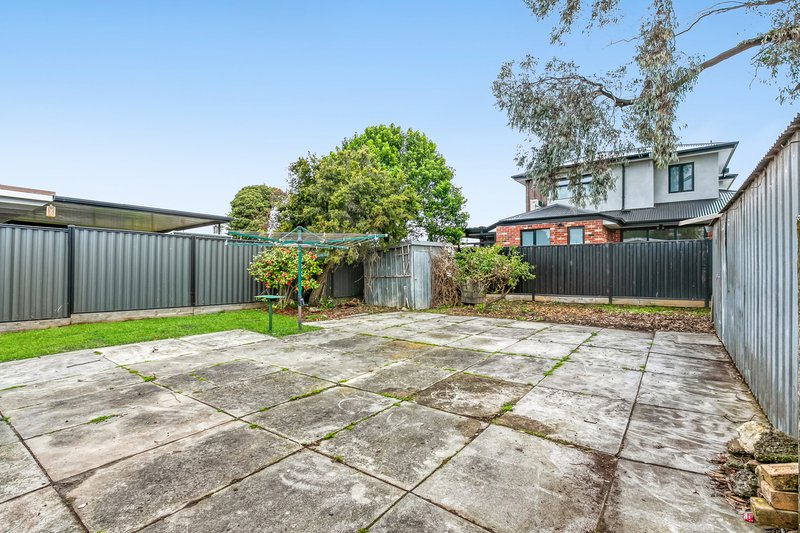 Photo - 37 Locher Avenue, Reservoir VIC 3073 - Image 10