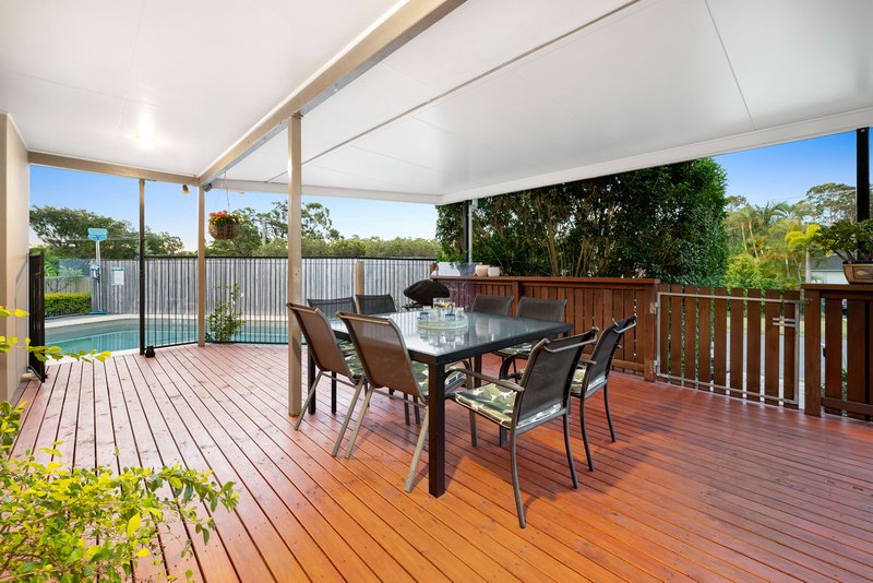 Photo - 37 Lomatia Street, Everton Hills QLD 4053 - Image 12