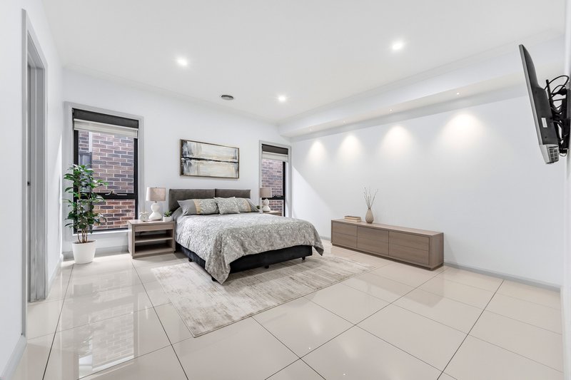 Photo - 37 Lombard Street, Roxburgh Park VIC 3064 - Image 16