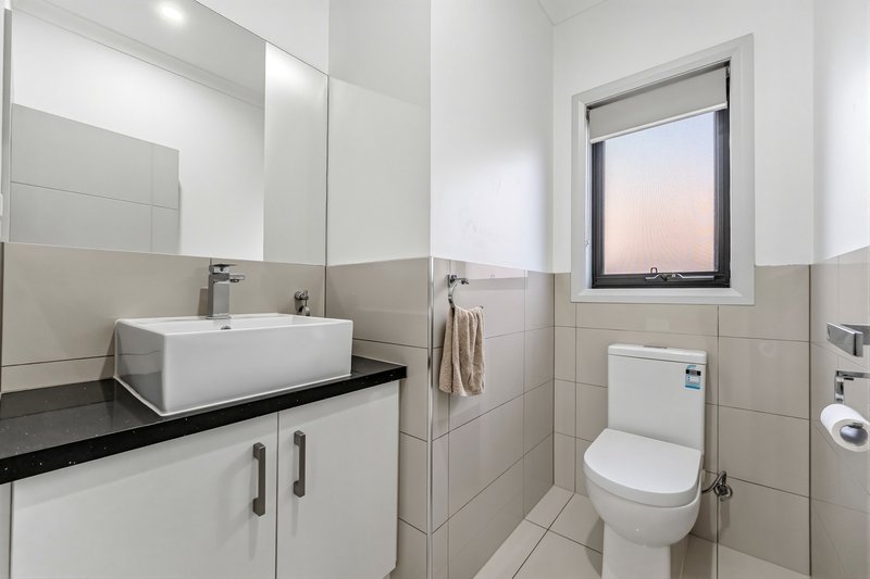 Photo - 37 Lombard Street, Roxburgh Park VIC 3064 - Image 22