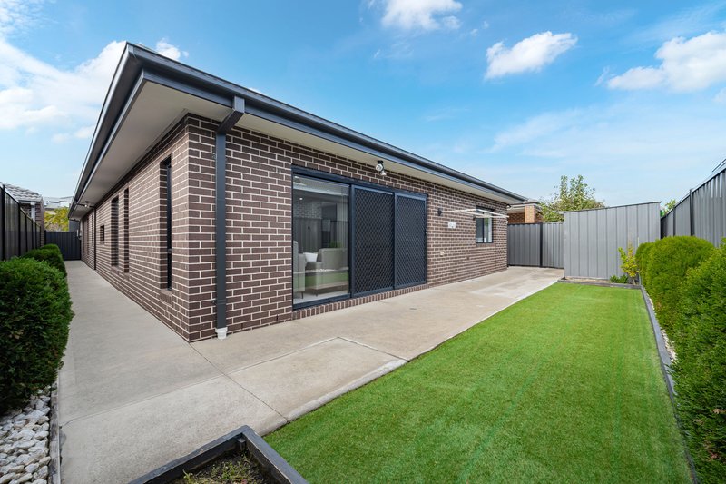 Photo - 37 Lombard Street, Roxburgh Park VIC 3064 - Image 24