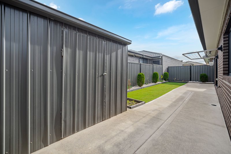 Photo - 37 Lombard Street, Roxburgh Park VIC 3064 - Image 26