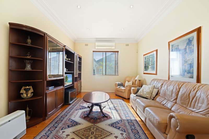 Photo - 37 Lucas Road, Burwood NSW 2134 - Image 6
