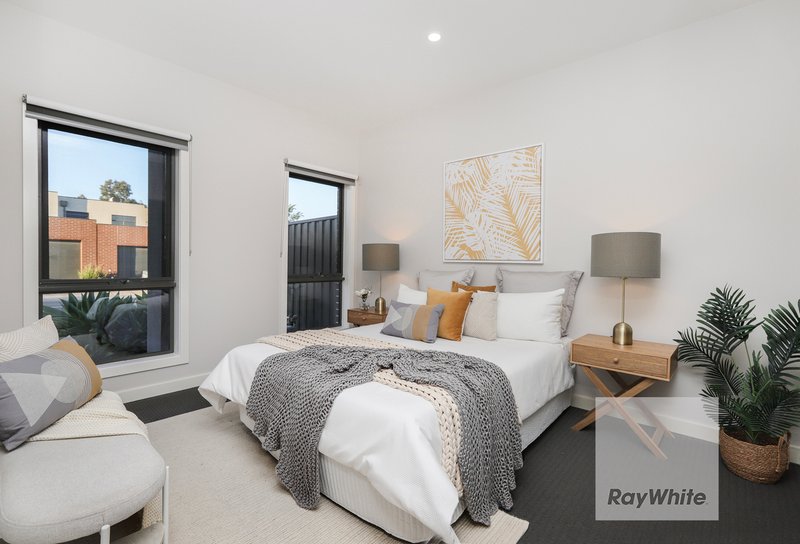 Photo - 37 Luster Circuit, Greenvale VIC 3059 - Image 14