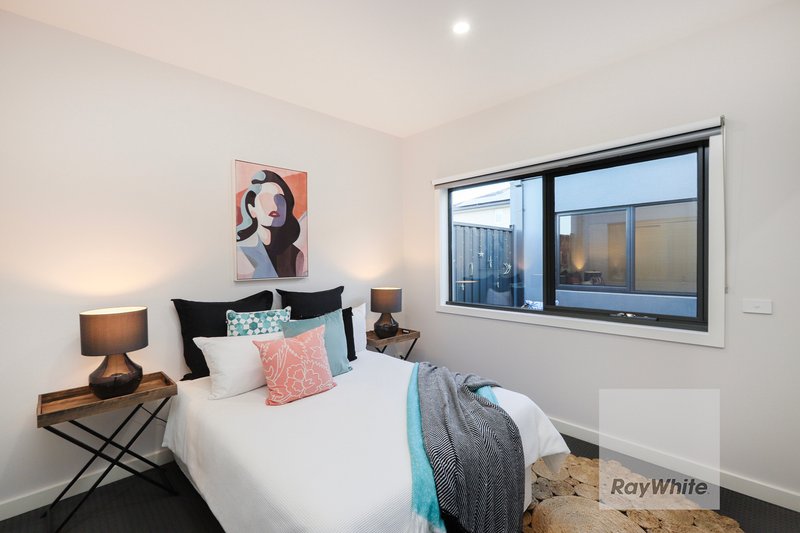 Photo - 37 Luster Circuit, Greenvale VIC 3059 - Image 17