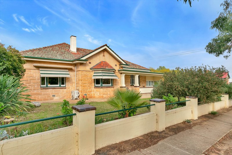 Photo - 37 Lyndoch Road, Gawler East SA 5118 - Image 2