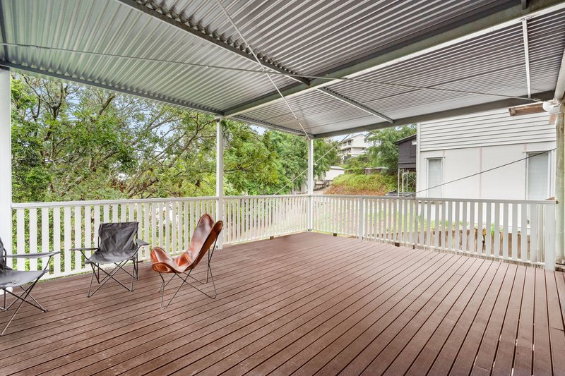 Photo - 37 Macgregor Terrace, Bardon QLD 4065 - Image 7