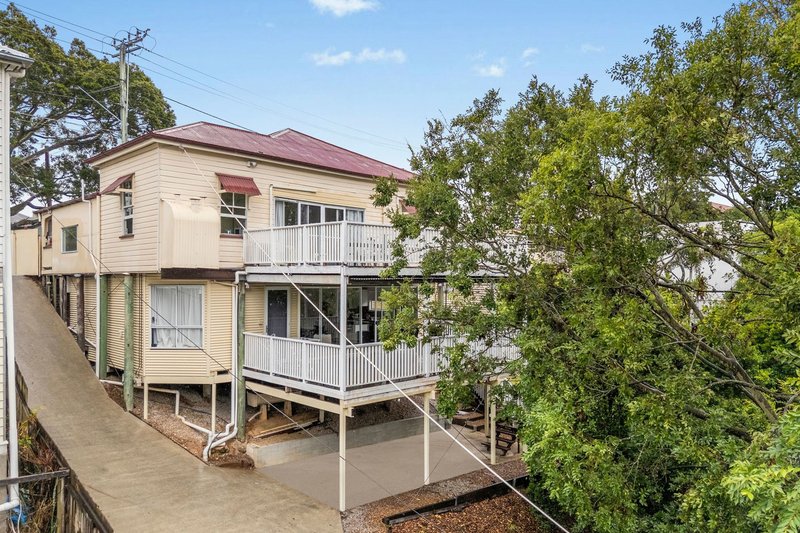 Photo - 37 Macgregor Terrace, Bardon QLD 4065 - Image 8