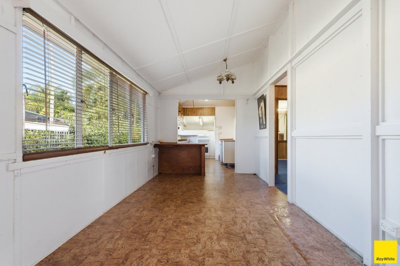 Photo - 37 Machan Street, Machans Beach QLD 4878 - Image 7