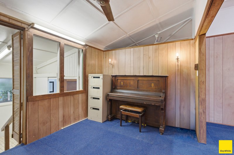 Photo - 37 Machan Street, Machans Beach QLD 4878 - Image 10