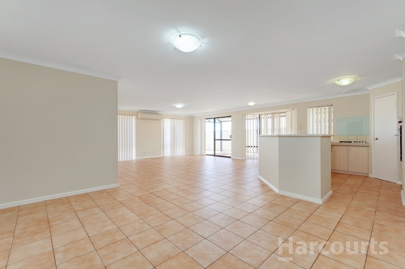 Photo - 37 Macnaughton Crescent, Kinross WA 6028 - Image 3