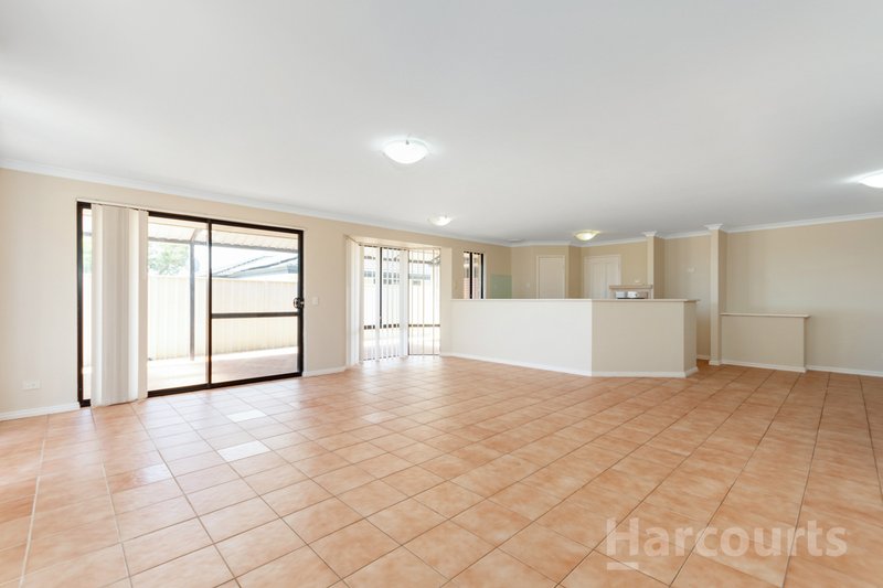 Photo - 37 Macnaughton Crescent, Kinross WA 6028 - Image 4