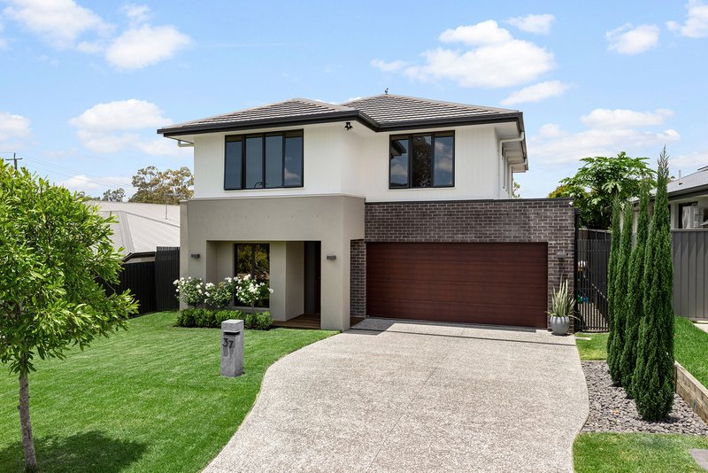 Photo - 37 Majestic Street, Bridgeman Downs QLD 4035 - Image 21