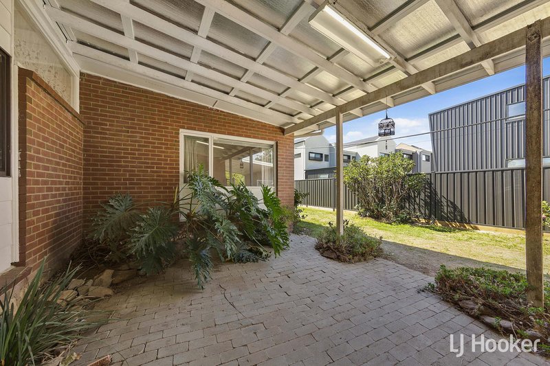 Photo - 37 Majura Avenue, Dickson ACT 2602 - Image 13