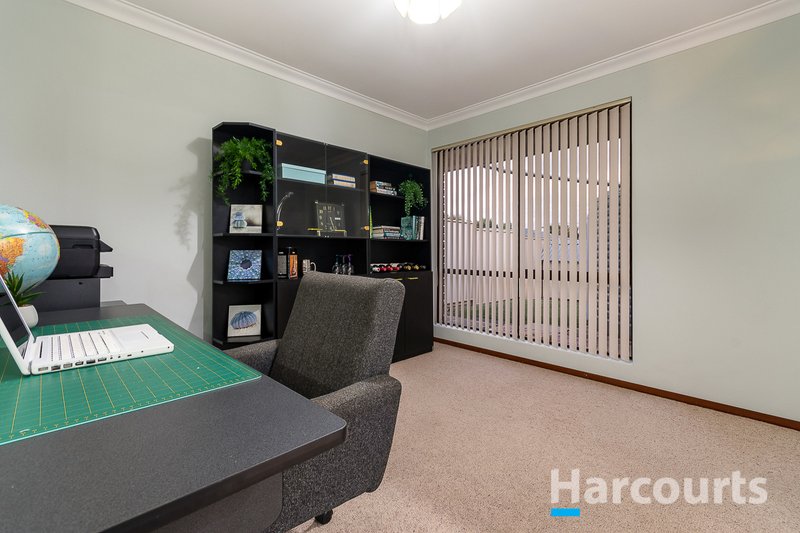 Photo - 37 Maradu Crescent, Wanneroo WA 6065 - Image 10