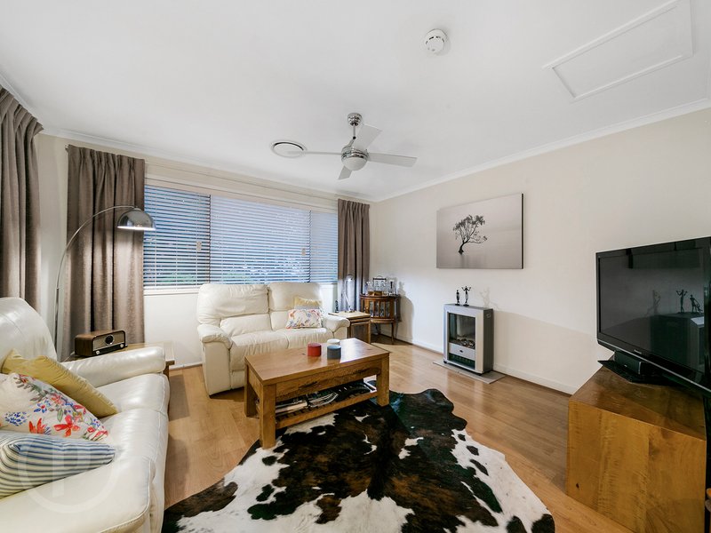 Photo - 37 Marmindie Street, Chapel Hill QLD 4069 - Image 3