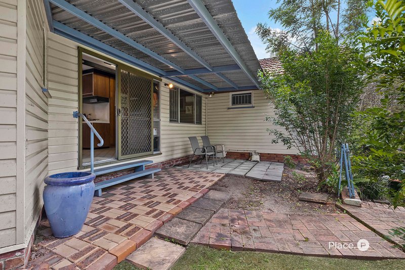 Photo - 37 Mars Street, Coorparoo QLD 4151 - Image 6