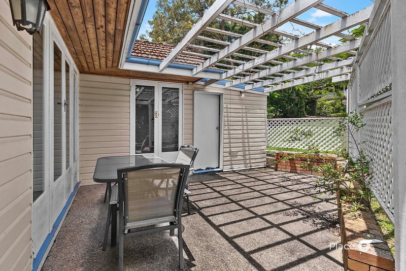 Photo - 37 Mars Street, Coorparoo QLD 4151 - Image 10