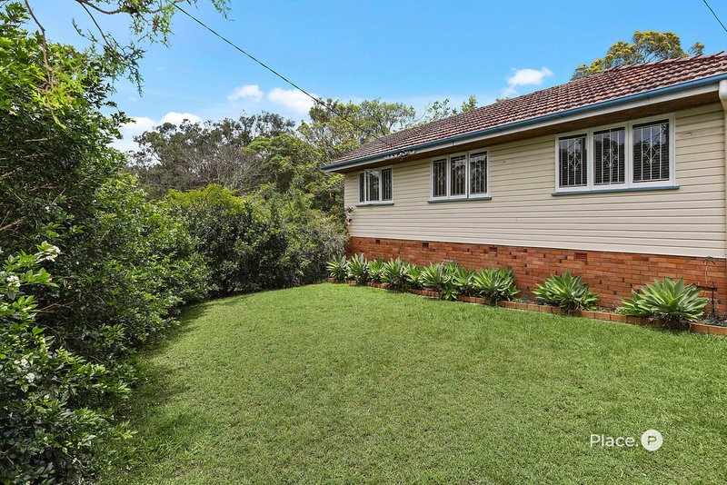 Photo - 37 Mars Street, Coorparoo QLD 4151 - Image 16