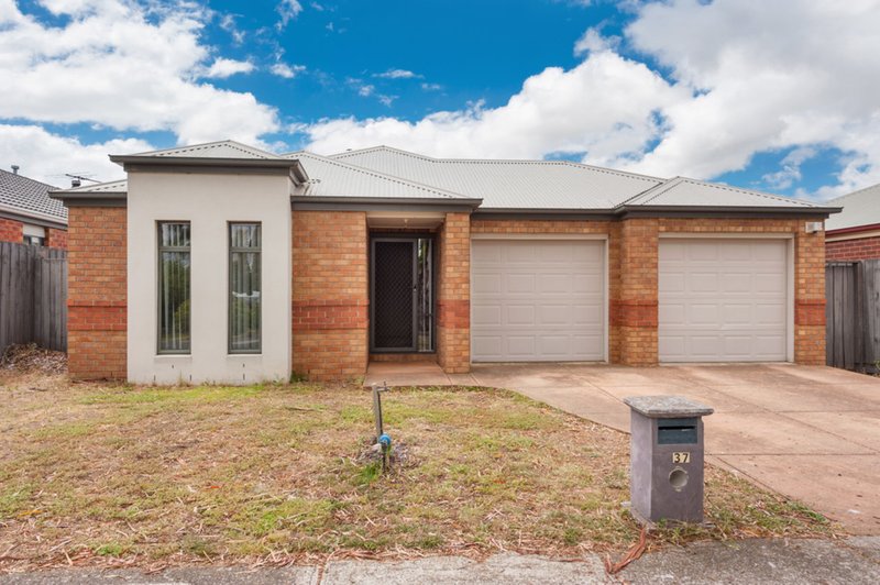 37 Menzies Drive, Burnside Heights VIC 3023