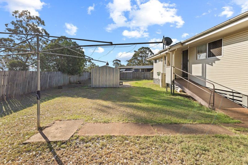 Photo - 37 Milligan Street, Oakey QLD 4401 - Image 4