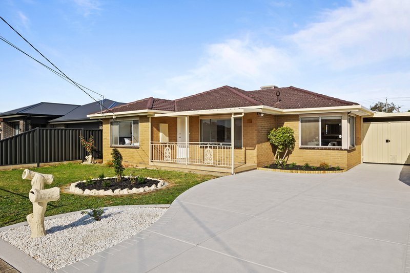 Photo - 37 Mindoro Crescent, Lalor VIC 3075 - Image 2