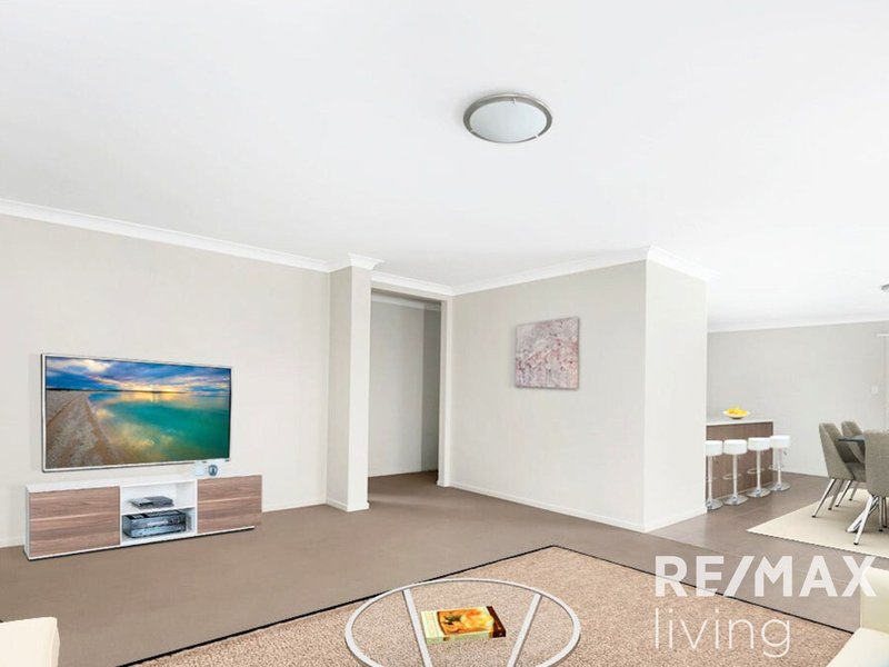 Photo - 37 Mitchell Street, Redbank Plains QLD 4301 - Image 6