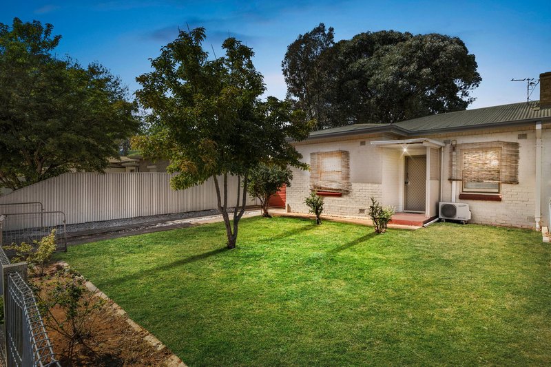 Photo - 37 Mofflin Road, Elizabeth Grove SA 5112 - Image 2