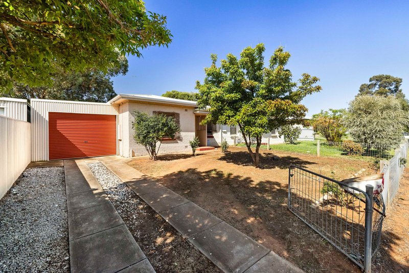 Photo - 37 Mofflin Road, Elizabeth Grove SA 5112 - Image 4