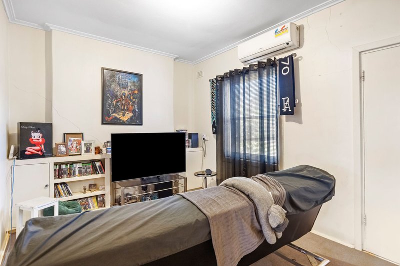 Photo - 37 Mofflin Road, Elizabeth Grove SA 5112 - Image 6