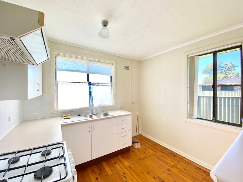 Photo - 37 Moonshine Avenue, Cabramatta West NSW 2166 - Image 4