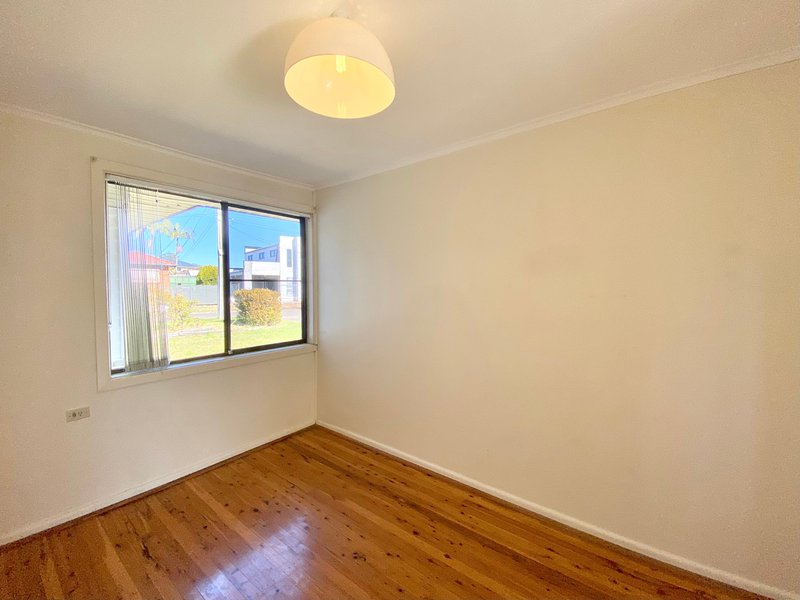 Photo - 37 Moonshine Avenue, Cabramatta West NSW 2166 - Image 7