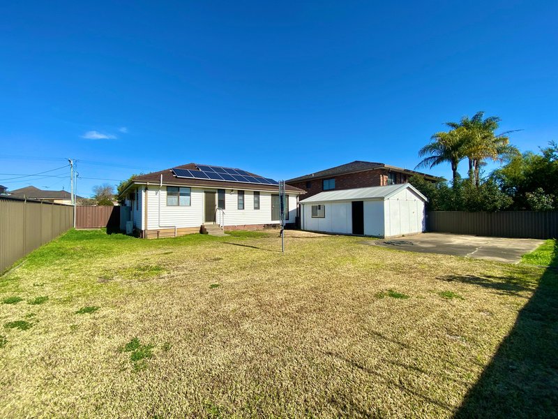 Photo - 37 Moonshine Avenue, Cabramatta West NSW 2166 - Image 12