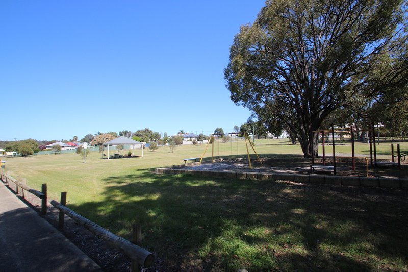 Photo - 37 Moore Street, Collie WA 6225 - Image 11