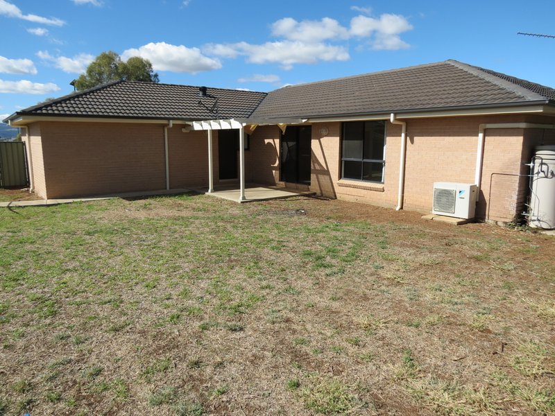 Photo - 37 Morning View Close, Quirindi NSW 2343 - Image 5