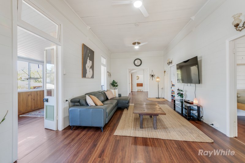 Photo - 37 Morris Terrace, Gin Gin QLD 4671 - Image 5