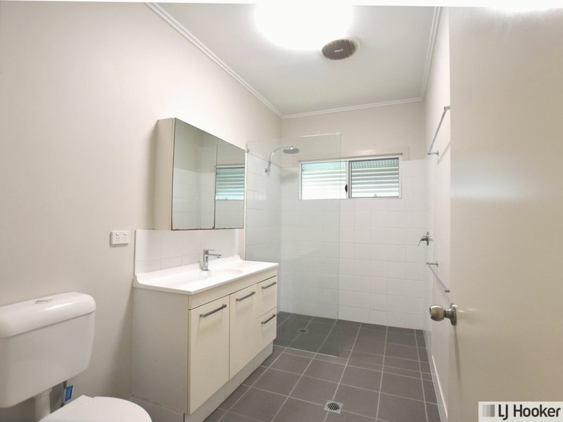 Photo - 37 Murray Street, Tully QLD 4854 - Image 3