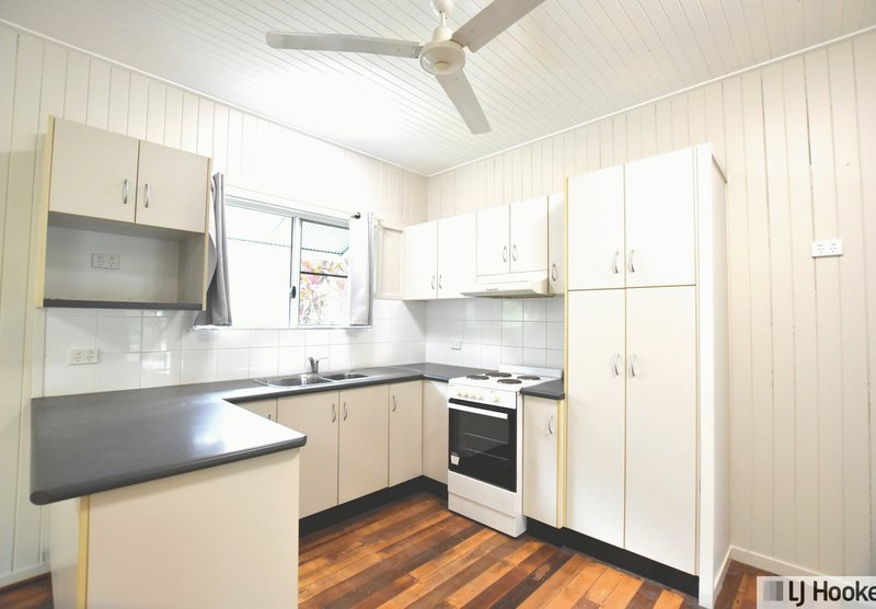 Photo - 37 Murray Street, Tully QLD 4854 - Image 4
