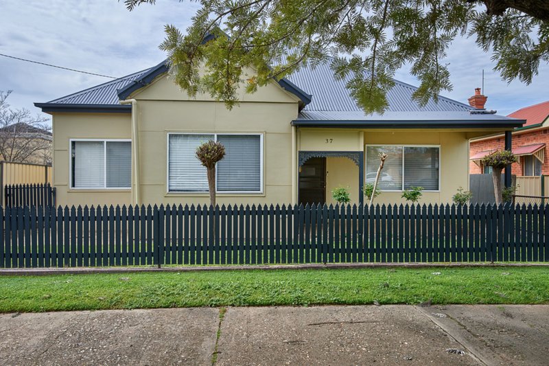 37 Murray Street, Wagga Wagga NSW 2650