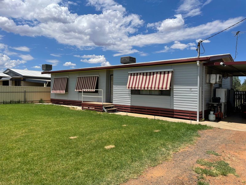 37 Napier Street, Goolgowi NSW 2652