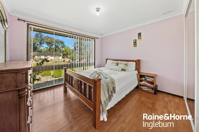 Photo - 37 Naylor Place, Ingleburn NSW 2565 - Image 3