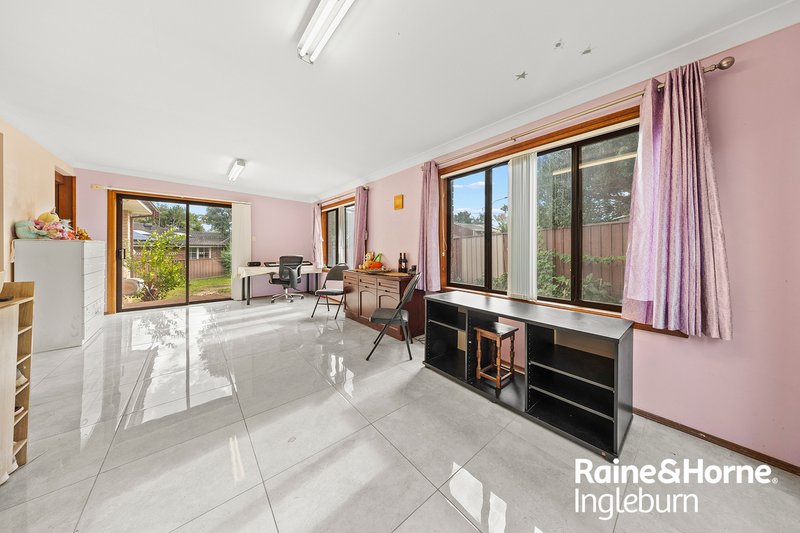 Photo - 37 Naylor Place, Ingleburn NSW 2565 - Image 10