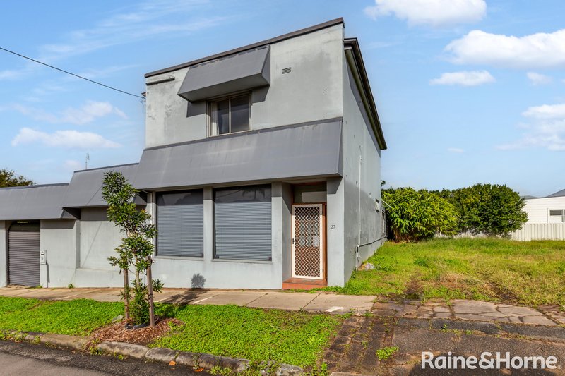 Photo - 37 Nelson Street, Wallsend NSW 2287 - Image 2