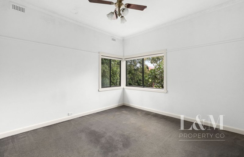 Photo - 37 Nimmo Street, Essendon VIC 3040 - Image 4