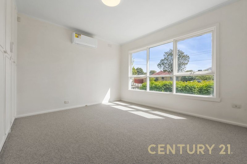 Photo - 37 Nullawil Street, Springvale VIC 3171 - Image 7