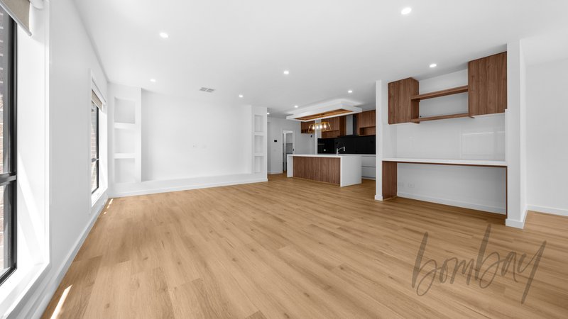 Photo - 37 Numbat Drive, Beveridge VIC 3753 - Image 2